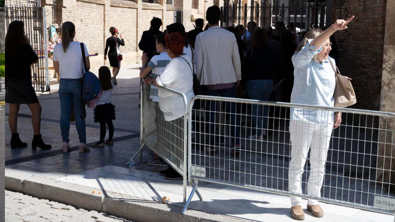 Grades em manifestações: segurança e controle público