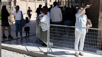 Grades em manifestações: segurança e controle público